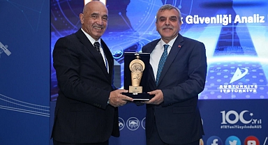 Ulaşımda Belediyecilik Ödülünü Başkan Beyazgül Aldı