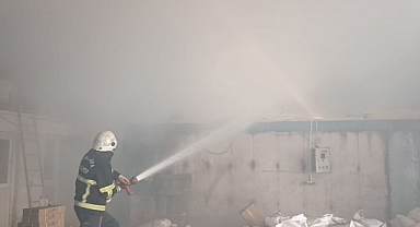 Urfa'daki sanayi sitesinde yangın!