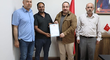 Başkan Ekinci Verdiği Sözü Yerine Getirdi, Tapular Dağıtılıyor