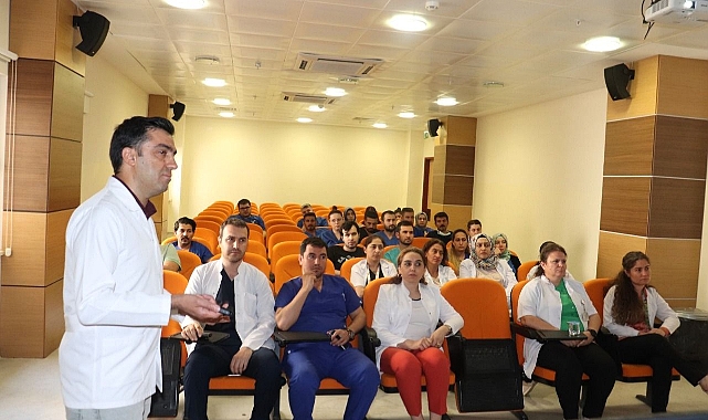 Harran Üniversitesi’nde Personele Kırım Kongo Kanamalı Ateşi Hastalığı Eğitimi Verildi