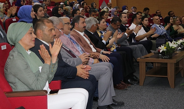 Hayati İnanç Karaköprülülerle Buluştu