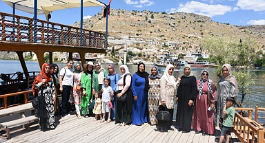 Hilvanlı Kadınlar Saklı Cennet Halfeti’yi Gezdi