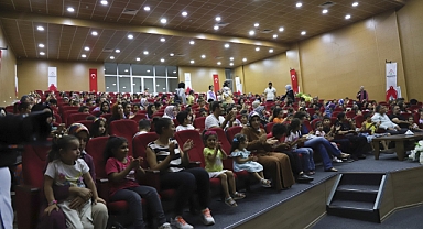 Karaköprülü çocuklar pepee ile doyasıya eğlendi