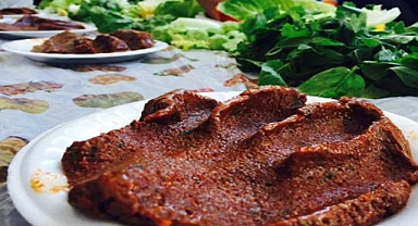 Milor’un başlattığı tartışmaya Urfalı Şef de katıldı! Çiğ köfte etli mi olur, etsiz mi?
