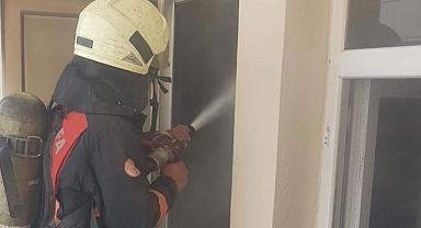 Urfa’nın ilçesinde mesken yangını!