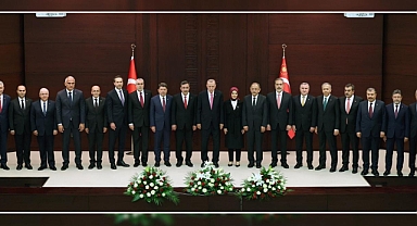 Yeni kabine ilk kez toplanıyor!