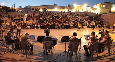 Balıklıgöl'de Konya Büyükşehir Belediyesi Türk Tasavvuf Musikisi Konseri