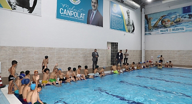 Başkan Canpolat, Spor Kurslarındaki Gençlerle Bir Araya Geldi
