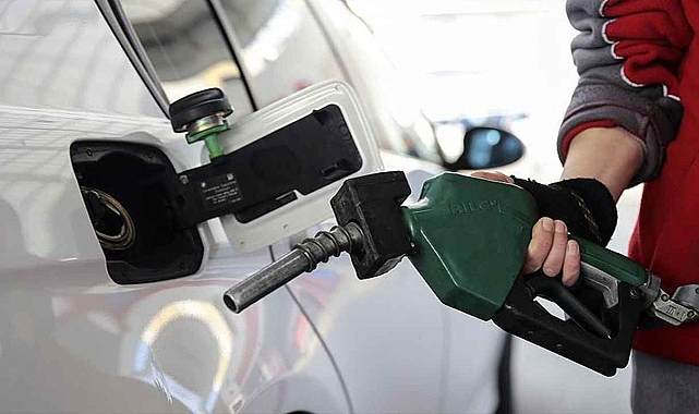 Benzine büyük zam geliyor!
