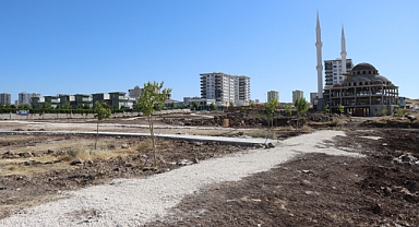 Büyükşehir'den Mehmetçik Mahallesinde Park Çalışması
