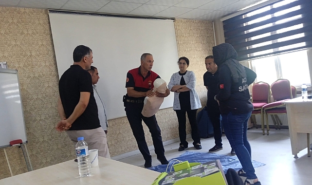 Büyükşehir personellerine sağlık eğitimi!