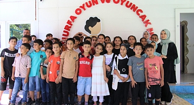 Çocuklar oyuncak müzesini çok sevdi
