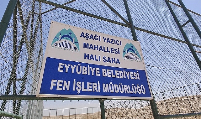 Eyyübiye’de Üç Mahalle Daha Halı Sahaya Kavuştu