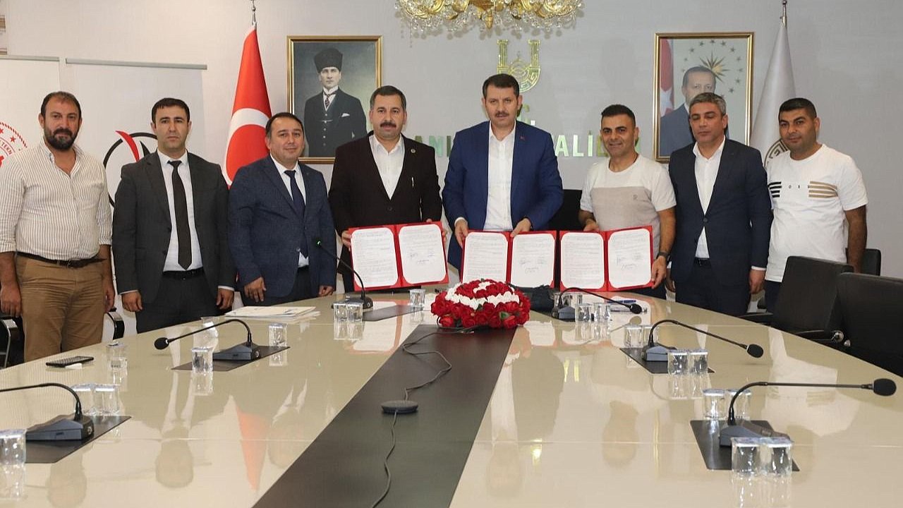 Karaköprü belediyesinin kurduğu fabrikada 225 kişi istihdam edilecek