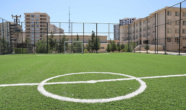 Karaköprü'de gençler için modern spor alanları kazandırılıyor