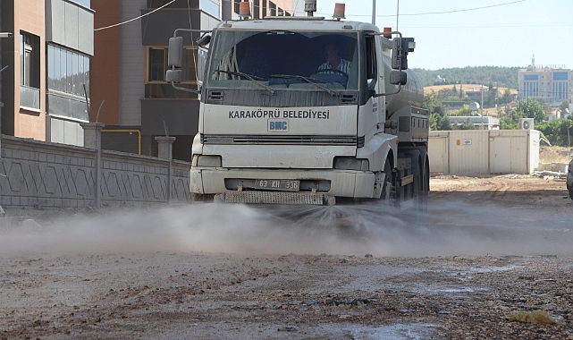 Karaköprü'de Yol Ağı Her Geçen Gün Genişliyor