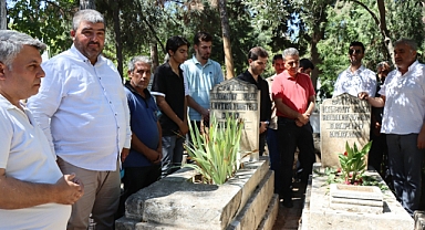 Merhum Sanatçı Abdullah Uyanık Mezarı Başında Dualarla Anıldı