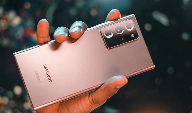Samsung'dan büyük zam! İşte yeni akıllı telefon fiyat listesi!