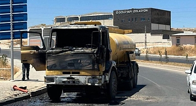 Urfa’da belediyeye ait araçta yangın!