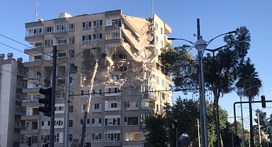 Urfa'nın göbeğindeki apartmanın yıkımına başlandı!