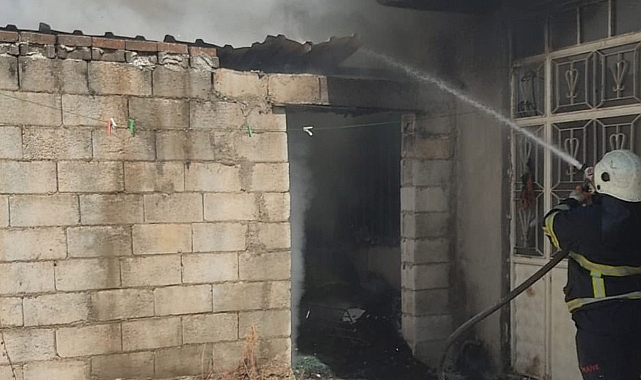 Urfa’nın ilçesinde odunlukta yangın çıktı!