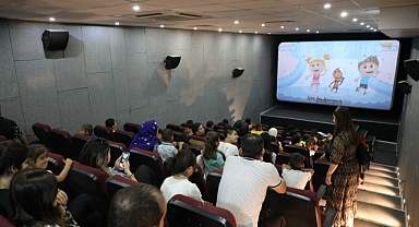 Viranşehir’de öğrencilere sinema etkinliği!