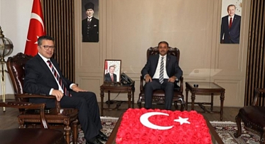 Başkan Albayrak, Vali Şıldak'ı ziyaret etti