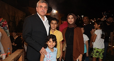 Başkan Beyazgül, Belediye Ve Kızılkoyun Çay Bahçesinde Vatandaşlarla Bir Araya Geldi