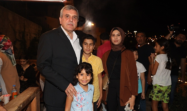 Başkan Beyazgül, Belediye Ve Kızılkoyun Çay Bahçesinde Vatandaşlarla Bir Araya Geldi