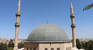 Dergah Cami Minaresinde Onarım Çalışması Tamamlandı