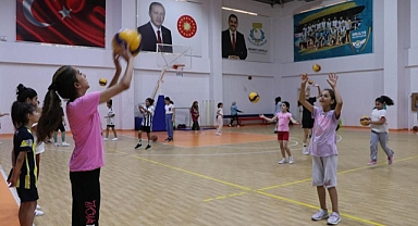 Gençler, Yaz Tatilini Haliliye Belediyesiyle Geçiriyor