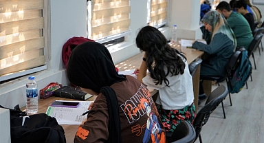 Öğrencilerden Başkan Baydilli'ye Okuma evi teşekkürü