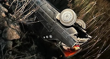 Şanlıurfa'da otomobil şarampole uçtu! Sürücü bulunamadı!