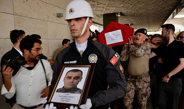Şehit polis son yolculuğuna uğurlandı!