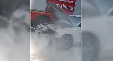 Urfa’da araç alev aldı! İtfaiye müdahale etti!
