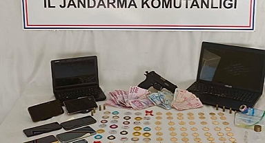 Urfa'dan telefonla aradılar! Dolandırdıkları kişinin 750 bin TL'sini aldılar!