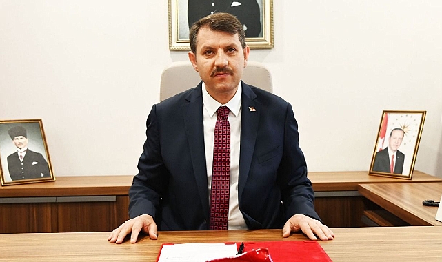 Vali Ayhan'dan 'ayrılık' sonrası ilk açıklama!