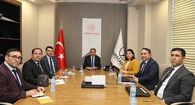 Vali Şıldak mesaiye kurum ziyaretleriyle başladı