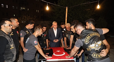 Başkan Beyazgül,Motor Tutkunlarıyla Bir Araya Geldi