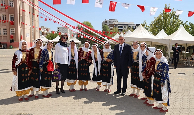 Başkan Beyazgül, ‘’Öğrencilerin Heyecanına Ortak Olduk’’