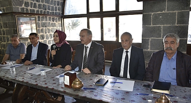 Başkan Çakmak; Merkez mahalle muhtarları ile bir araya geldi