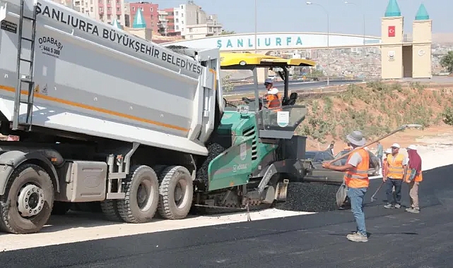 Büyükşehir üretiyor: Okullar bölgesi asfaltlandı