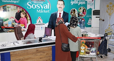 Karaköprü'de İhtiyaçlar Sosyal Markette Gideriliyor
