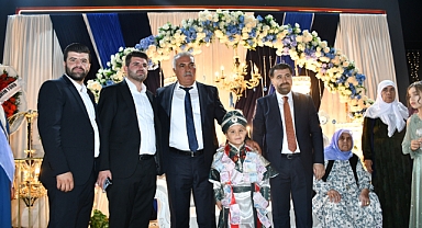 Kirli Ailesinin Mutlu Günü