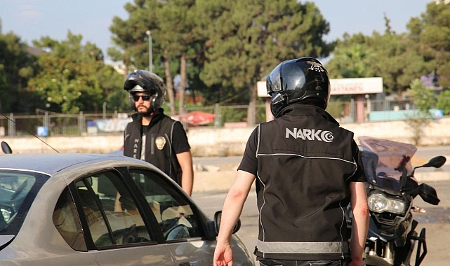 Komşuda büyük operasyon! 1 ton 530 kilo esrar ele geçirildi!