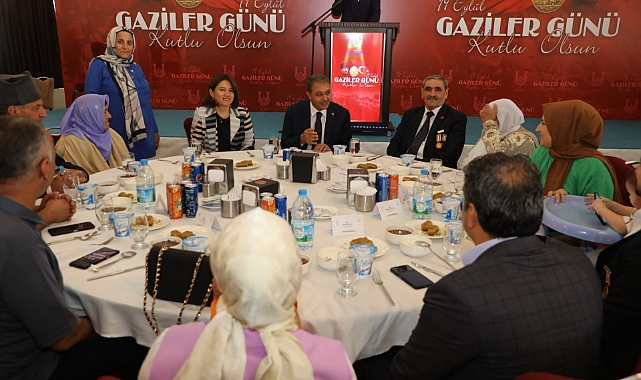 Şanlıurfa Valiliği, 'Gaziler Onuruna’ yemek programı düzenlendi