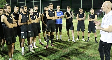 Şanlıurfaspor Teknik Direktör Zafer Turan ile yollarını ayırdı!