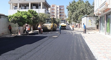 Viranşehir’de Sıcak Asfalt Atağı Sürüyor