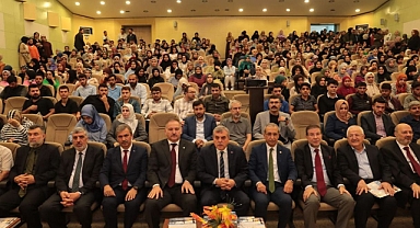 Başkan Beyazgül, Mevlidi Nebi Sempozyumuna Katıldı