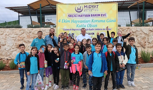 Başkan Şahin, Öğrencilerle Sokak Hayvanları Barınağını Ziyaret Etti
